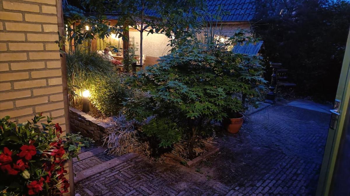 Knus Tiny Gardenhouse *