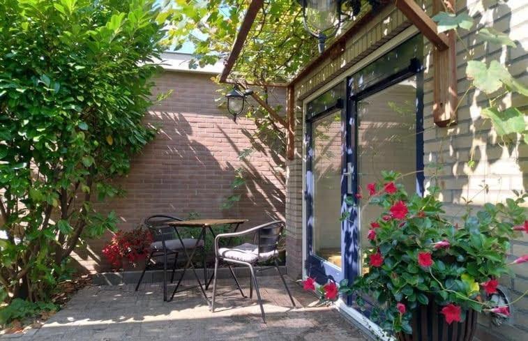 Knus Tiny Gardenhouse